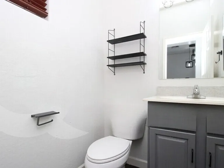 15447 W Poinsettia Dr — Photo 24