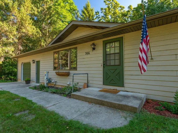 306 Sugar River Pkwy, Albany, WI 53502
