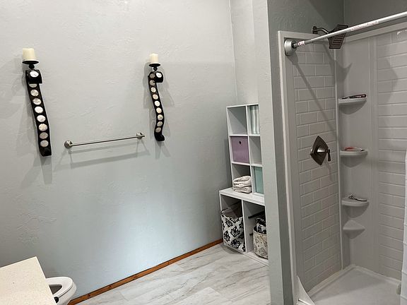 4th image of 11-2262 Kaleponi Dr