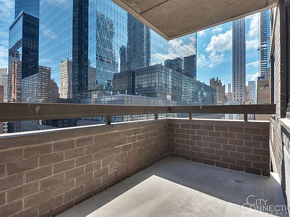 4th image of 347 W 57th St APT 15C