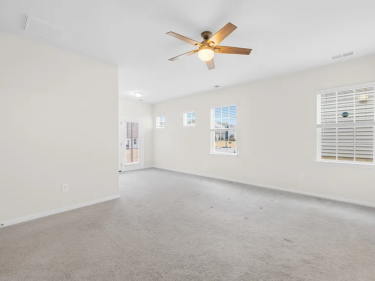2207 Restina Dr — Photo 15