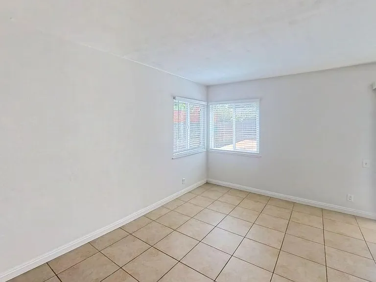 13677 Golden Eagle Ct — Photo 6
