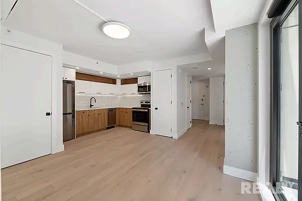 Rented by REAL New York | media 4