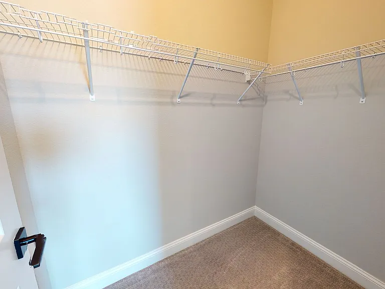 90 Oak Knoll Ct — Photo 35