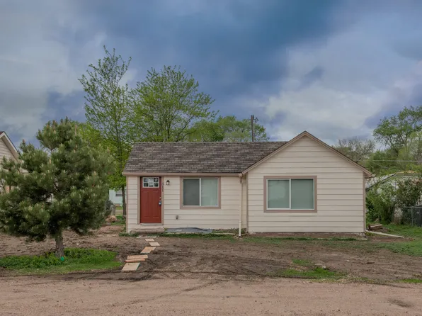 311 N 10th Ave, Sterling, CO 80751