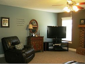 4th image of 324 Wiltshire Dr
