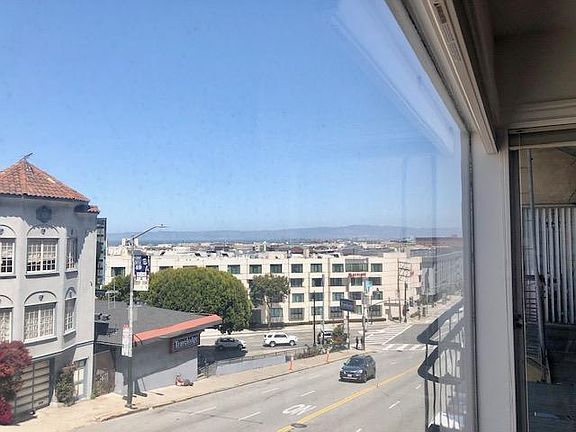 5th image of 649 Bay St APT 1