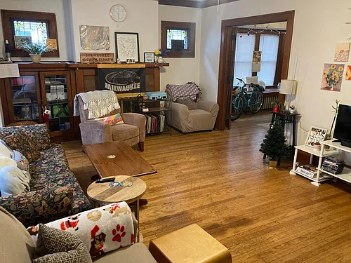 2935-37 N. Downer Ave. Photo 1