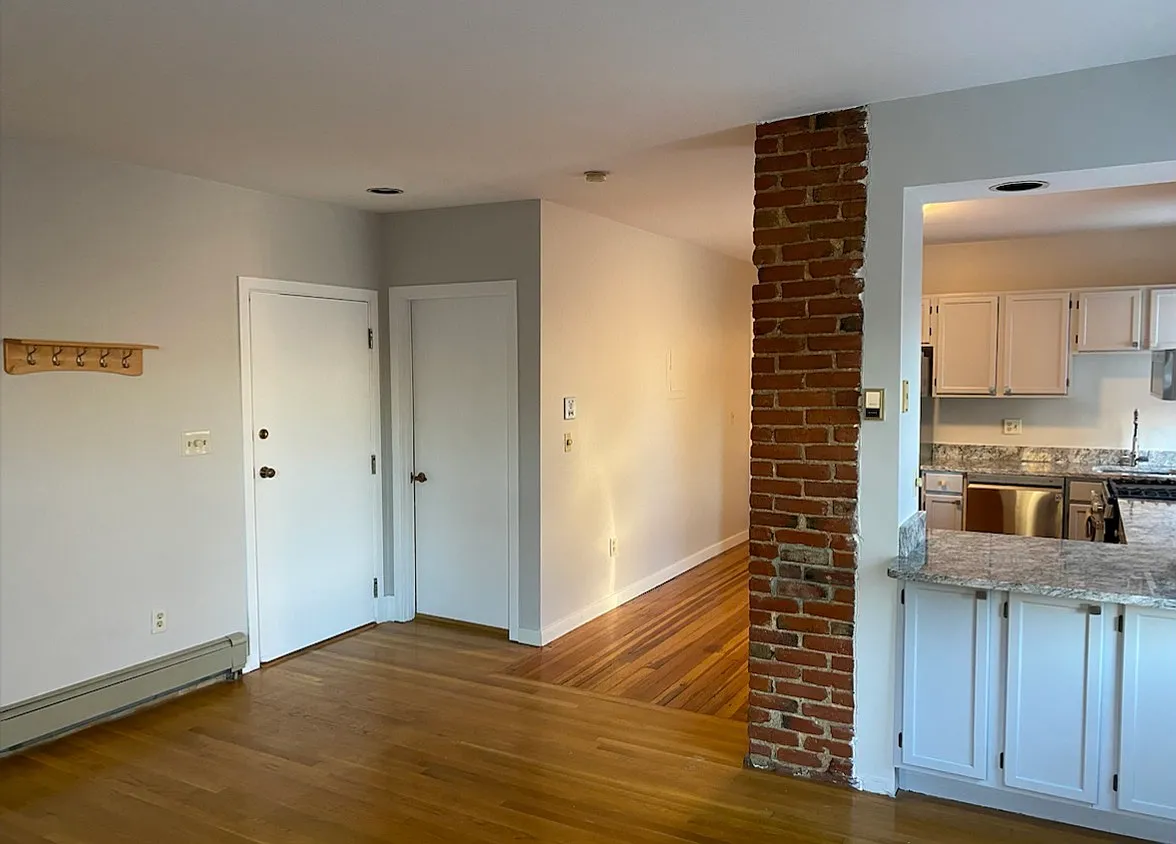 2 bed, 9999 sqft, $3,000 — Photo 4