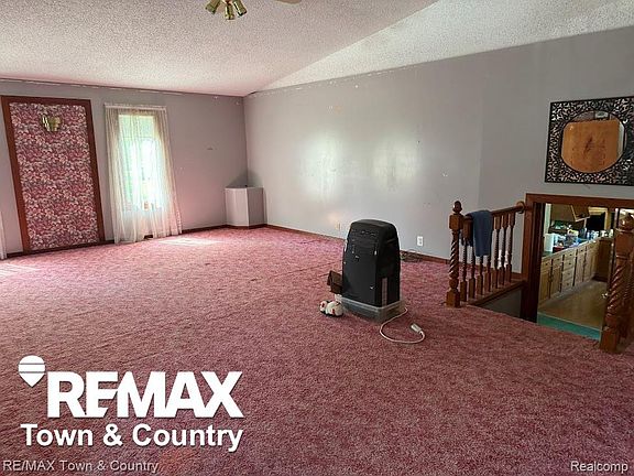 5th image of 4372 N Gale Rd