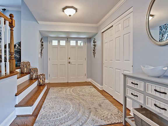 3rd image of 447 Appley Ave