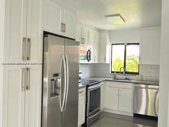 4th image of 9337 SW 6th Ter #0