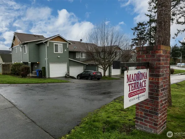 915 SW Kimball Drive #B3, Oak Harbor, WA 98277