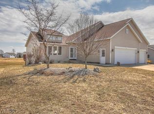 290 Talon Dr, Coopersville, MI 49404