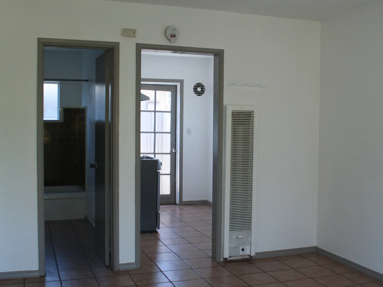 Studio, $1,795 — Photo 3