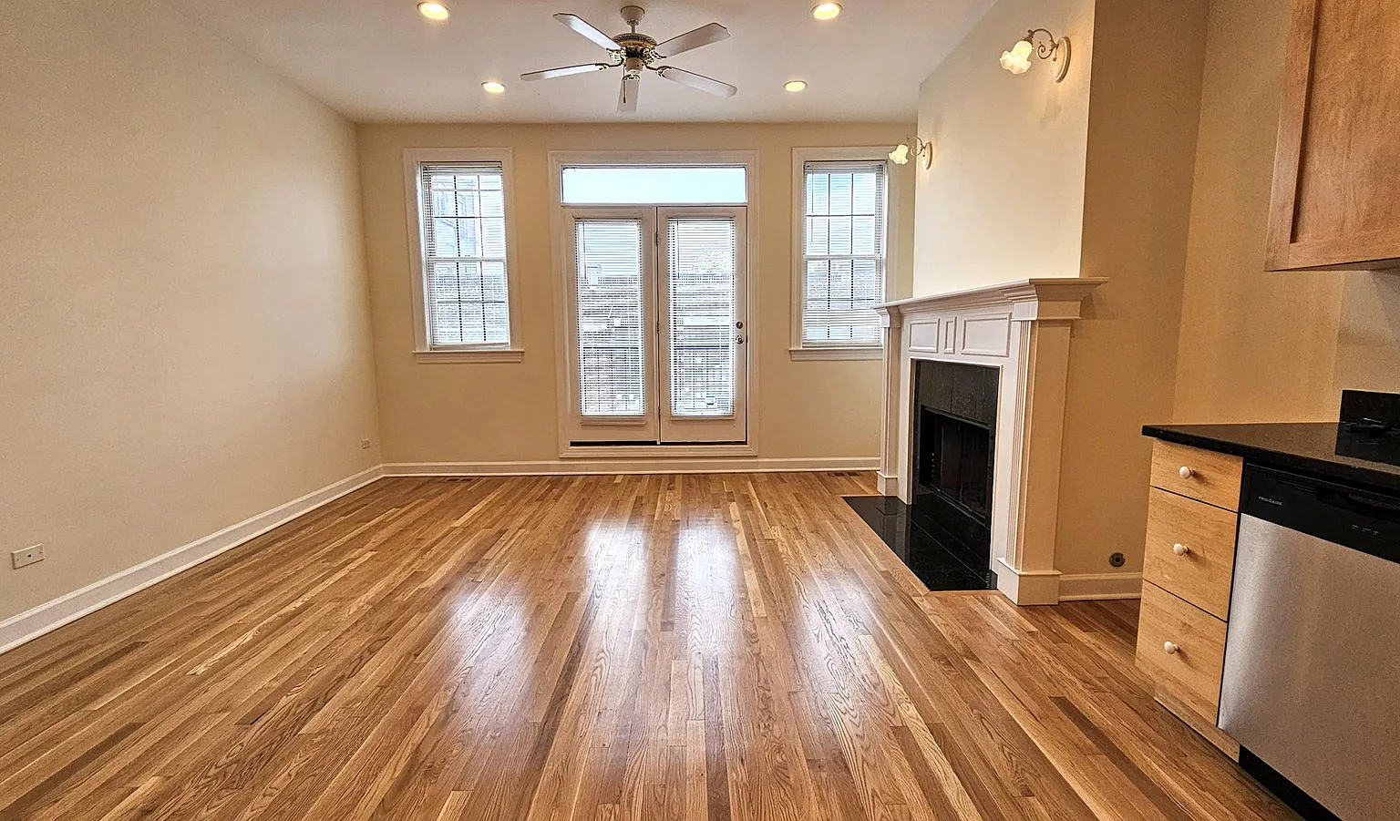 2 bed, 2.0 bath, $3,295 — Photo 3