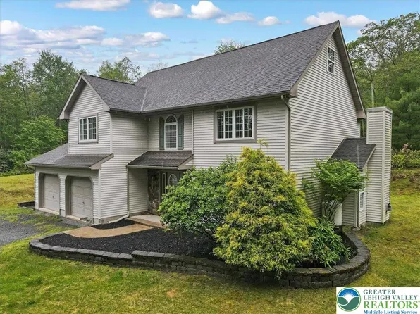79 Delaware Dr, Jim Thorpe, PA 18229