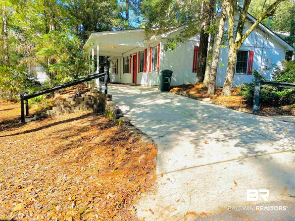 100 Perry Cir, Daphne, AL 36526