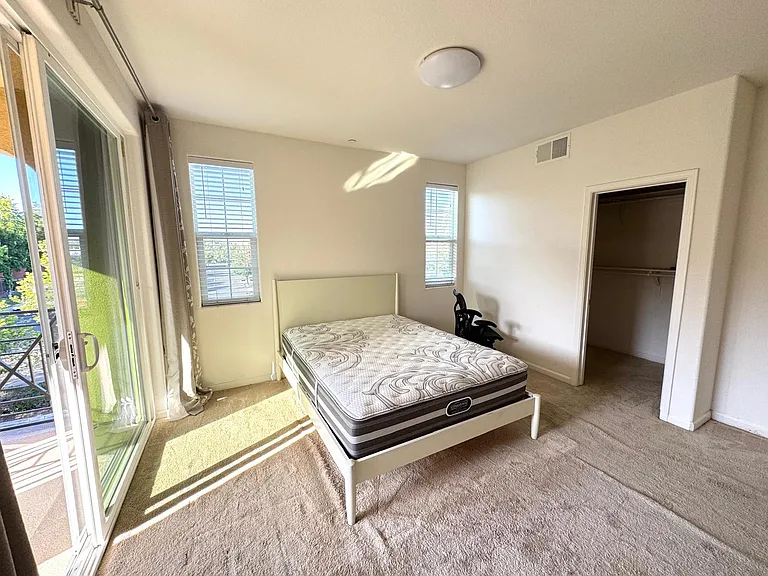 39862 Sawyer Ter — Photo 3