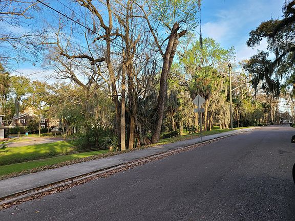 3rd image of 1312 Willowbranch Ave #14282292