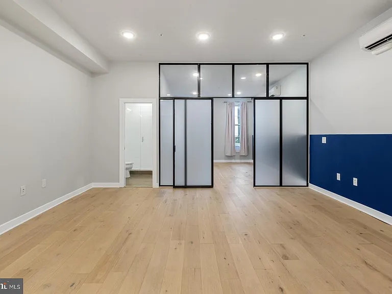 257 N 3rd St #3 — Photo 10