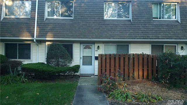 1st image of 134 Storm Dr