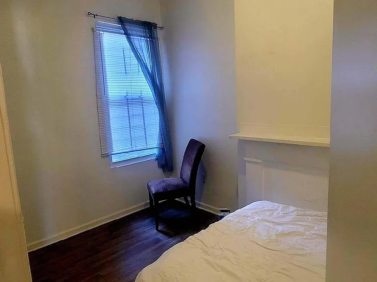 505 W Grace St #A — Photo 7