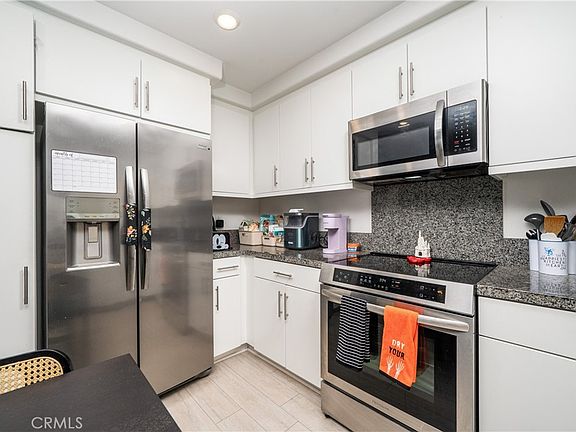19233 Sequoia Grove St, Riverside, CA 92507 | MLS #CV26228494 | Zillow