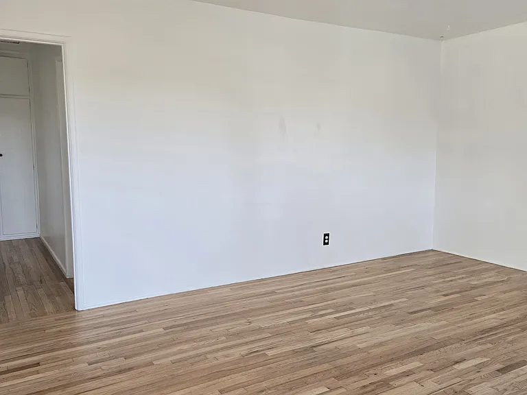 3554 Locke Ave — Photo 8