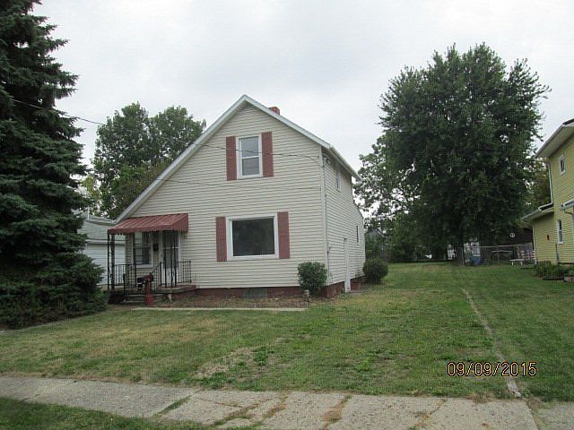 1st image of 56 W Park Dr