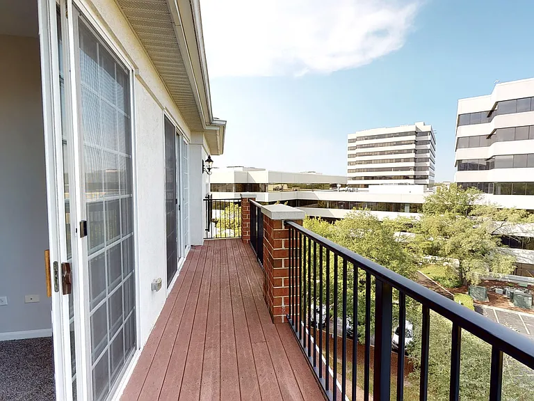 Regency Place — Photo 38