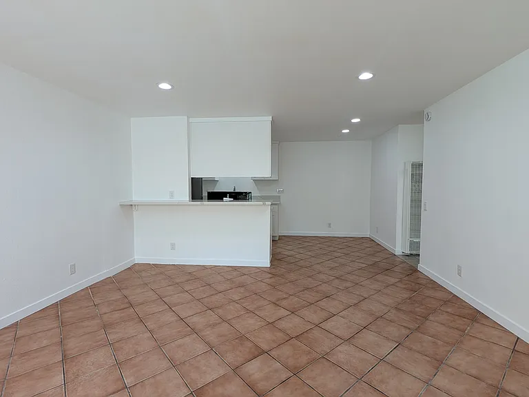1422 Peckham St #AA — Photo 5