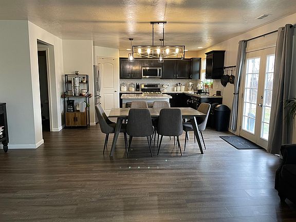 2nd image of 1923 W Owyhee Ave
