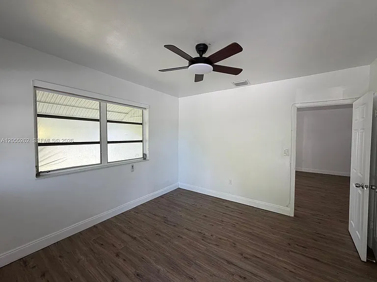 890 NW 55th St #1 — Photo 32