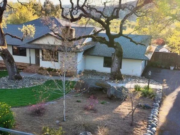 2320 Pinon Rd, Rescue, CA 95672