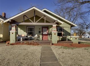 424 E Washington Ave, Guthrie, OK 73044