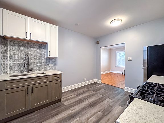 2nd image of 2635 N Leclaire Ave #1S