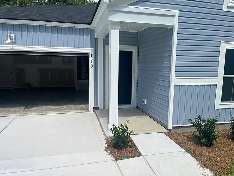 1030 Harbor Dr — Photo 8