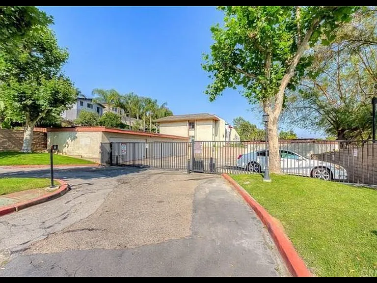 entry area off Idaho/ gated