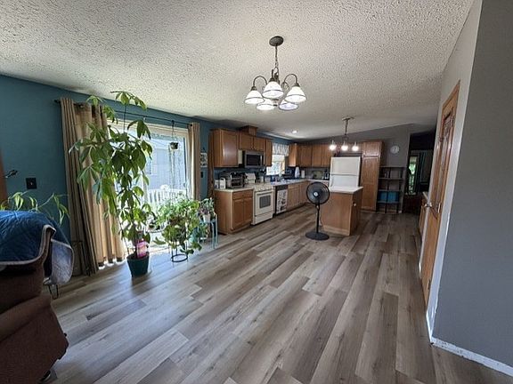 2nd image of 29760 Meadow Ln #79