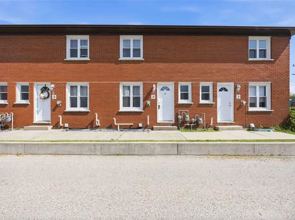 205 Fane St #2B, Saint Clair, ON N0N 1G0