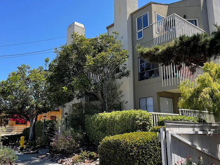4055 Eagle St #202 — Photo 45