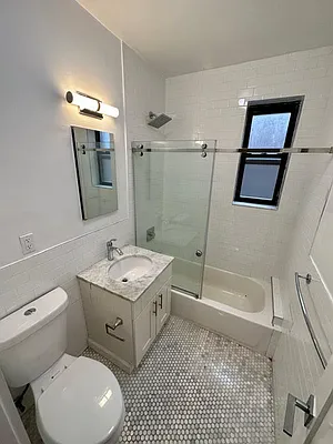 Rented by LRGNY Group, Inc. | media 31