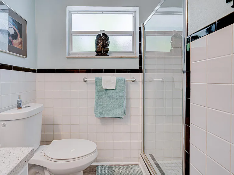 130 Plantation Ave #UPPER — Photo 13