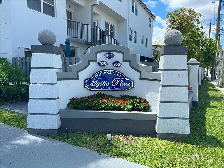 925 NW 82nd Ave #116-A — Photo 9