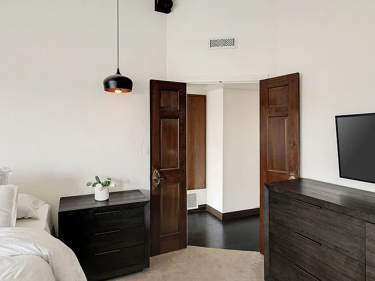 227 S Irena Ave #5 — Photo 40