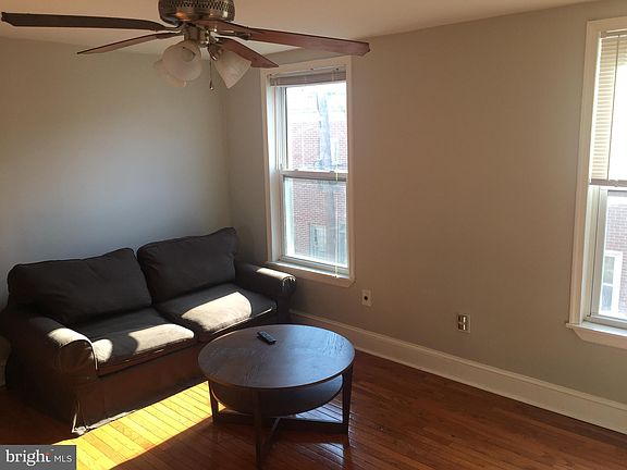 3rd image of 2119 Kater St Floor 2