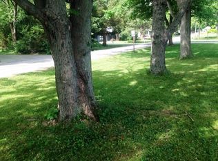 604 Sycamore St, Westfield, IN
