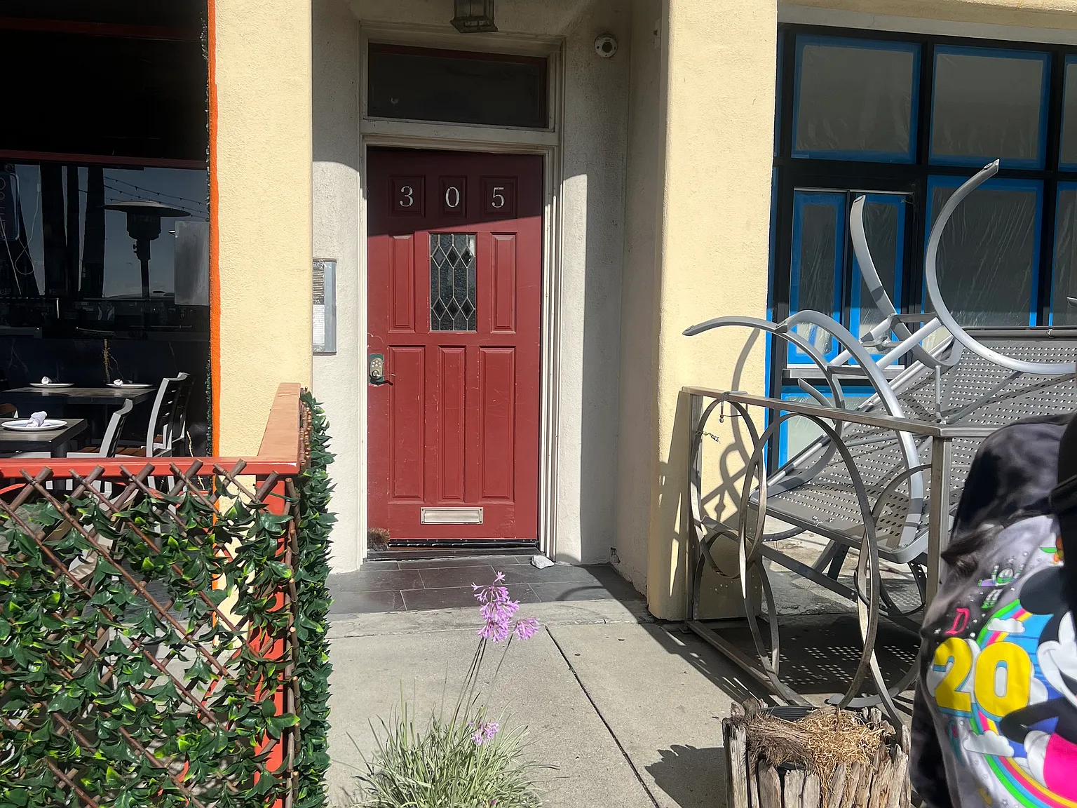 305 Beach St — Photo 4