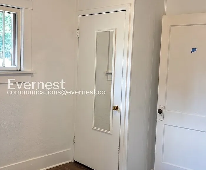 801 Smith St — Photo 17